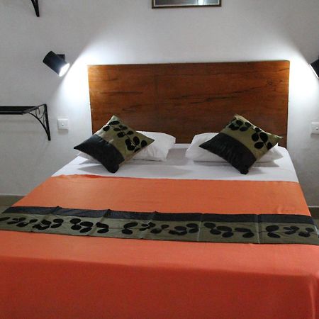 Dambulu Oya Family Park Hotell Dambulla Rum bild