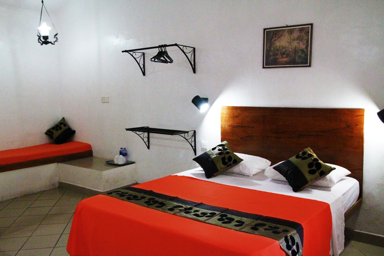 Dambulu Oya Family Park Hotell Dambulla Exteriör bild